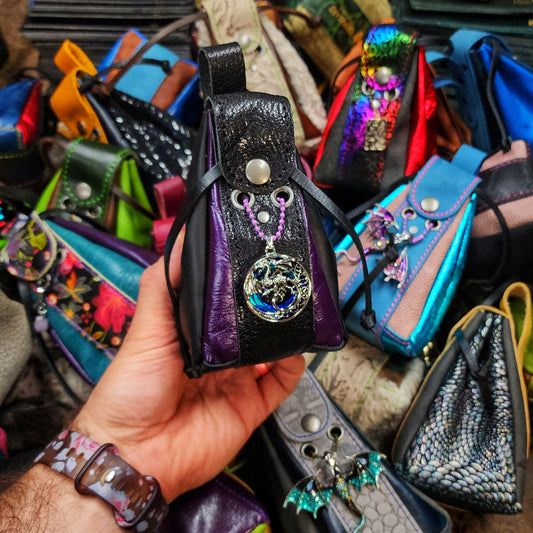 Leather Dice Bag - Square - With Charm and Snap - Flat Bottom - Standing